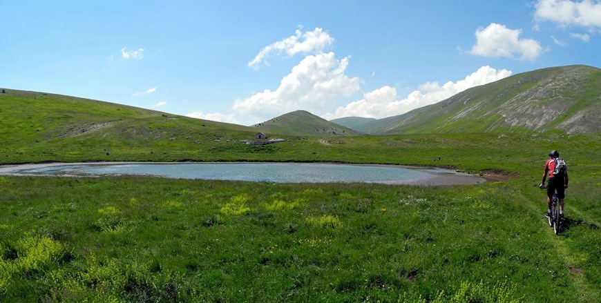 Escursione in bici sul fiume Tirino - Abruzzo - Greenscount